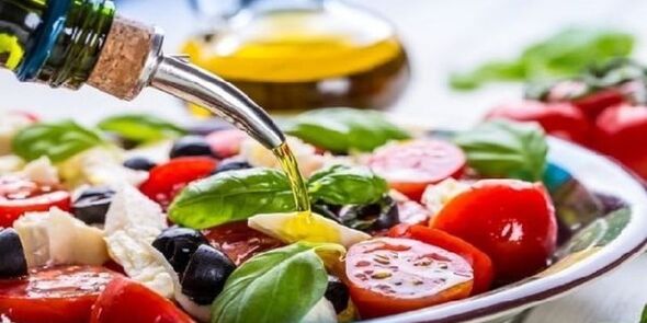 Quando preparate i piatti della dieta mediterranea dovete assolutamente utilizzare l'olio d'oliva.